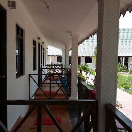 Rasa Senang Villa -Islam Guest Only Pantai Cenang  Exterior photo