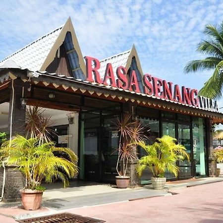 Rasa Senang Villa -Islam Guest Only Pantai Cenang  Exterior photo