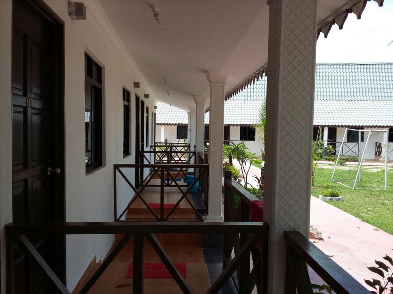 Rasa Senang Villa -Islam Guest Only Pantai Cenang  Exterior photo