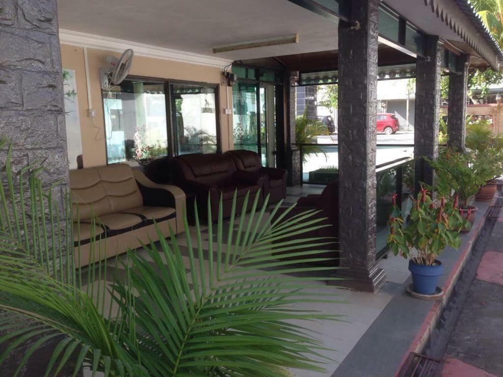 Rasa Senang Villa -Islam Guest Only Pantai Cenang  Exterior photo